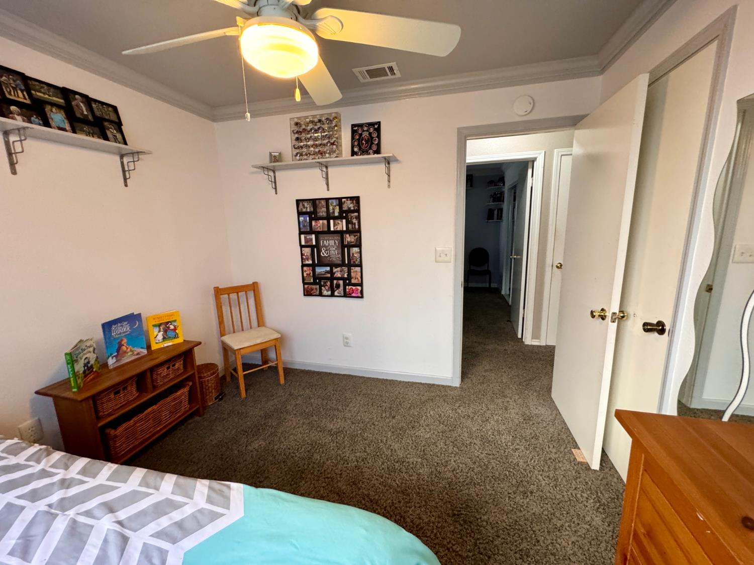 240 Gelf Ln, Modesto, CA 95357