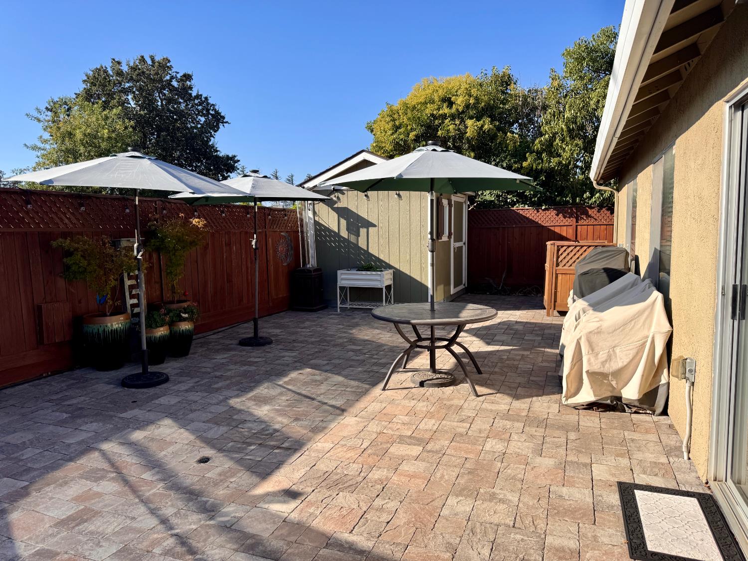 240 Gelf Ln, Modesto, CA 95357