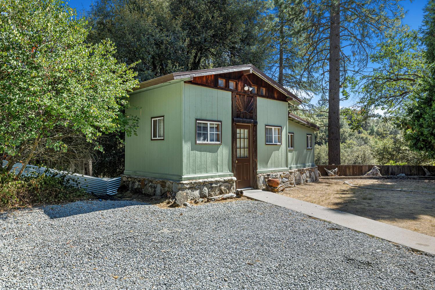 33086 Linson Rd, Tollhouse, CA 93667