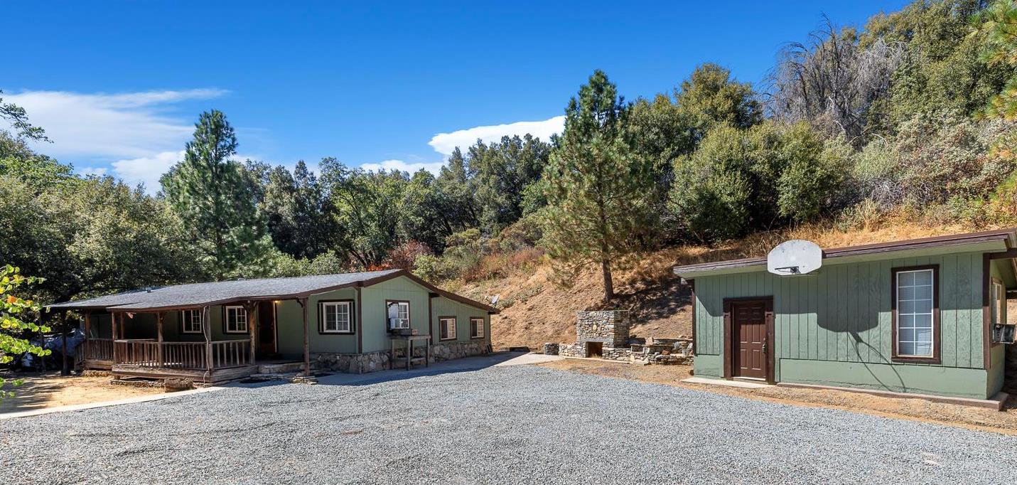 33086 Linson Rd, Tollhouse, CA 93667