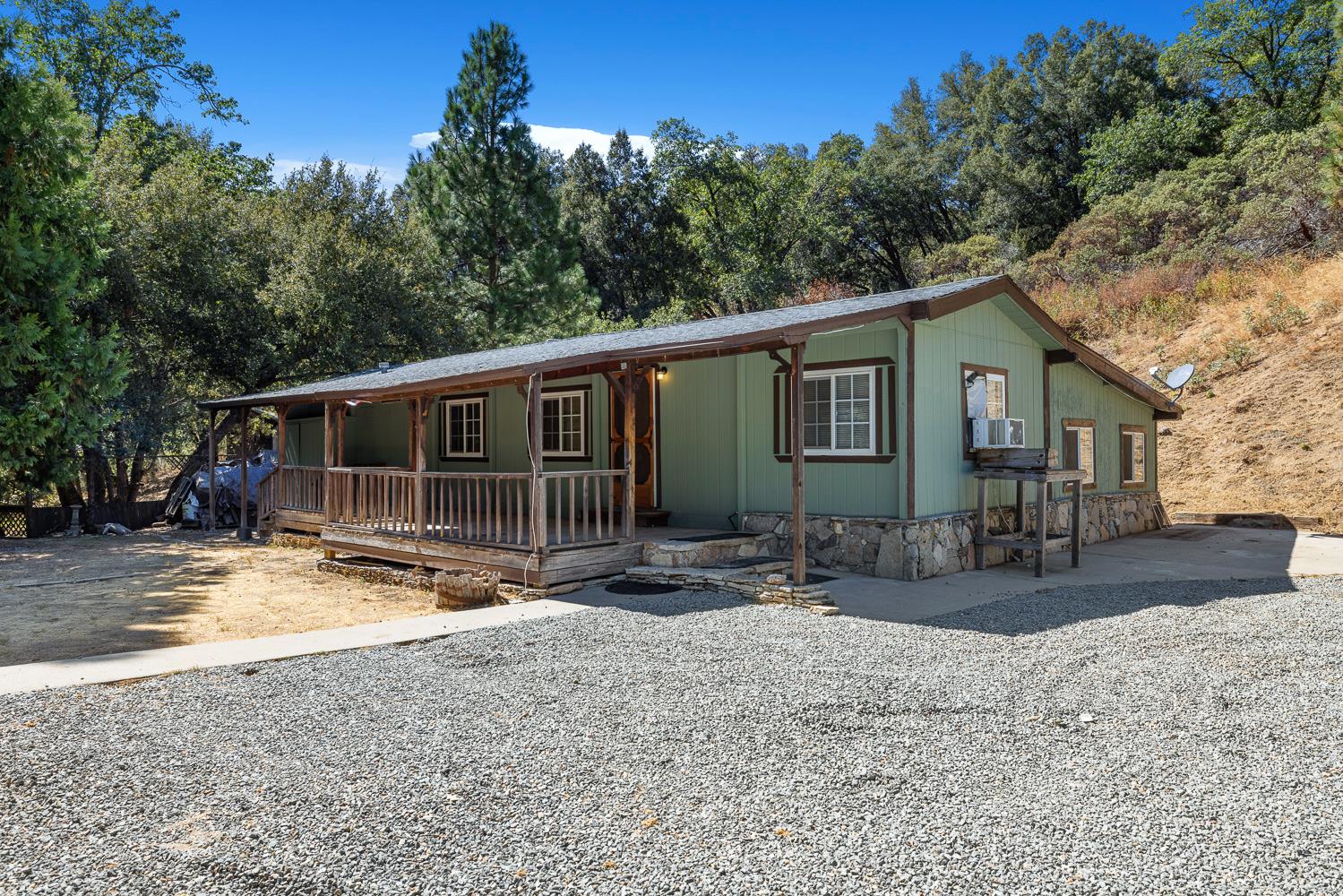 33086 Linson Rd, Tollhouse, CA 93667