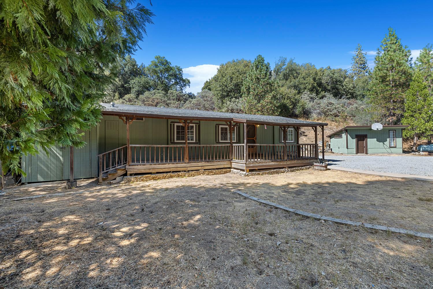 33086 Linson Rd, Tollhouse, CA 93667