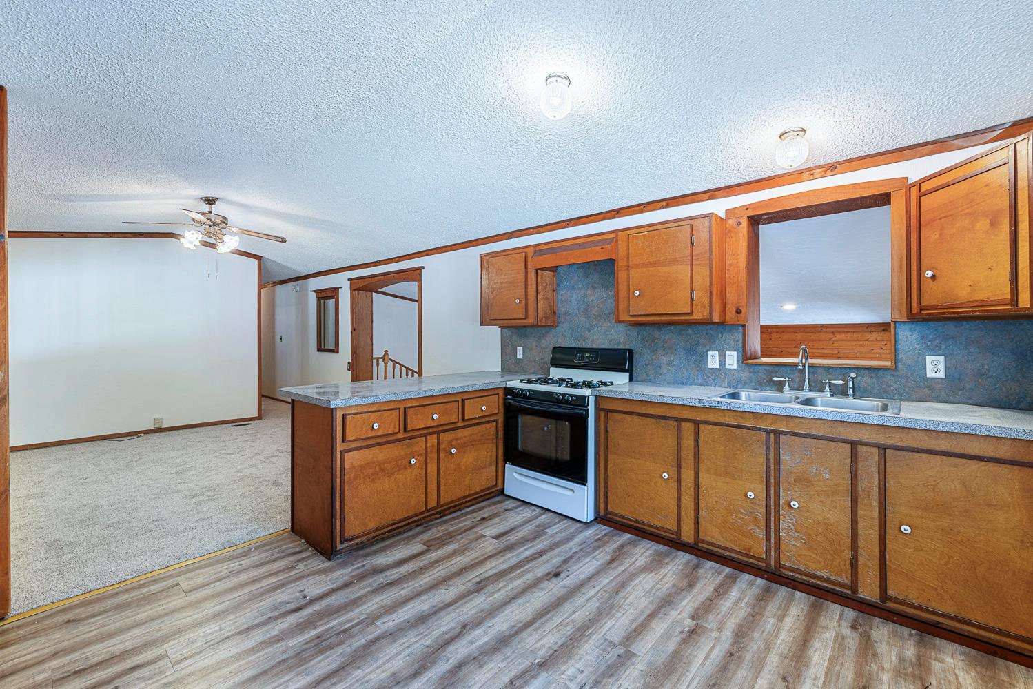 33086 Linson Rd, Tollhouse, CA 93667
