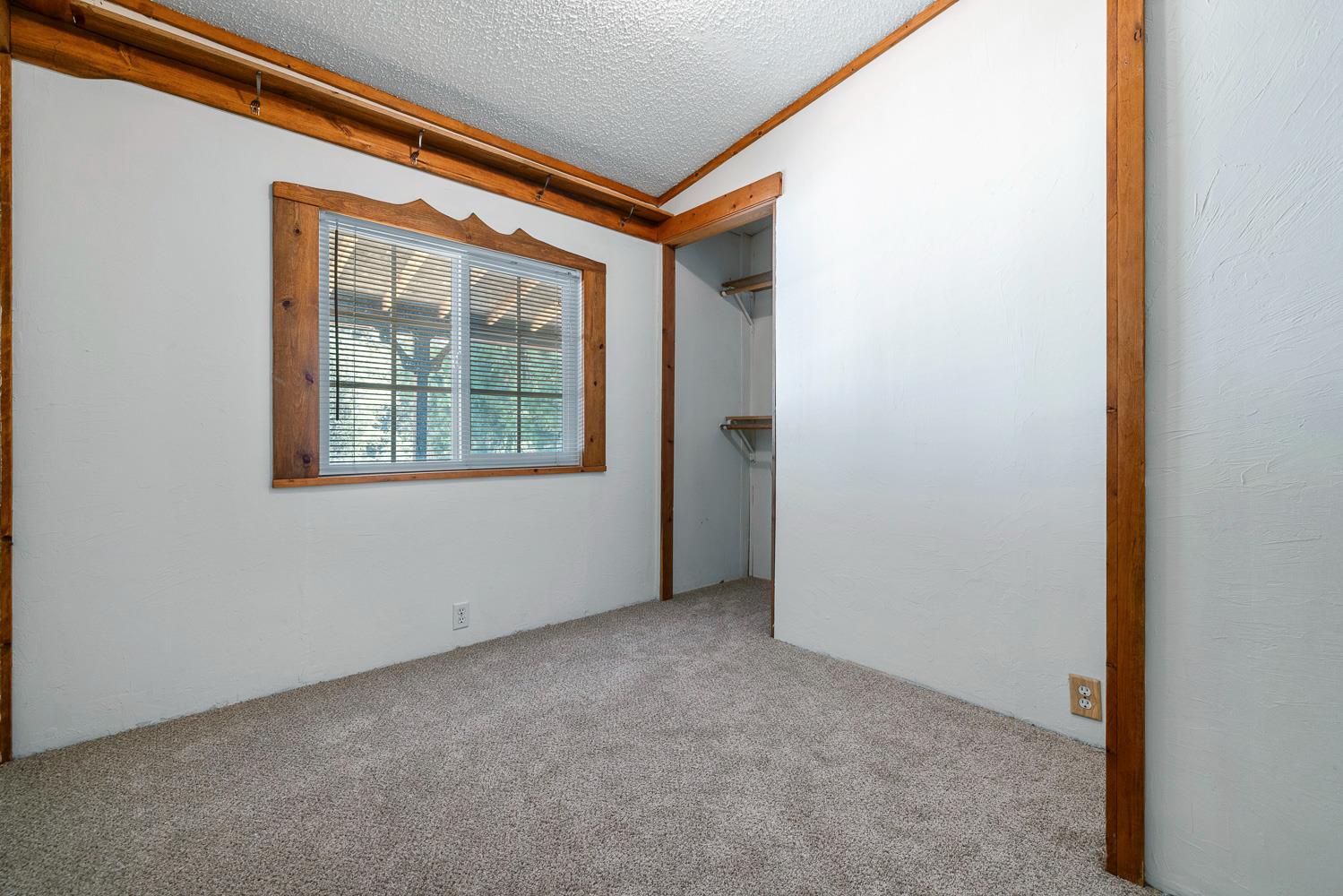 33086 Linson Rd, Tollhouse, CA 93667