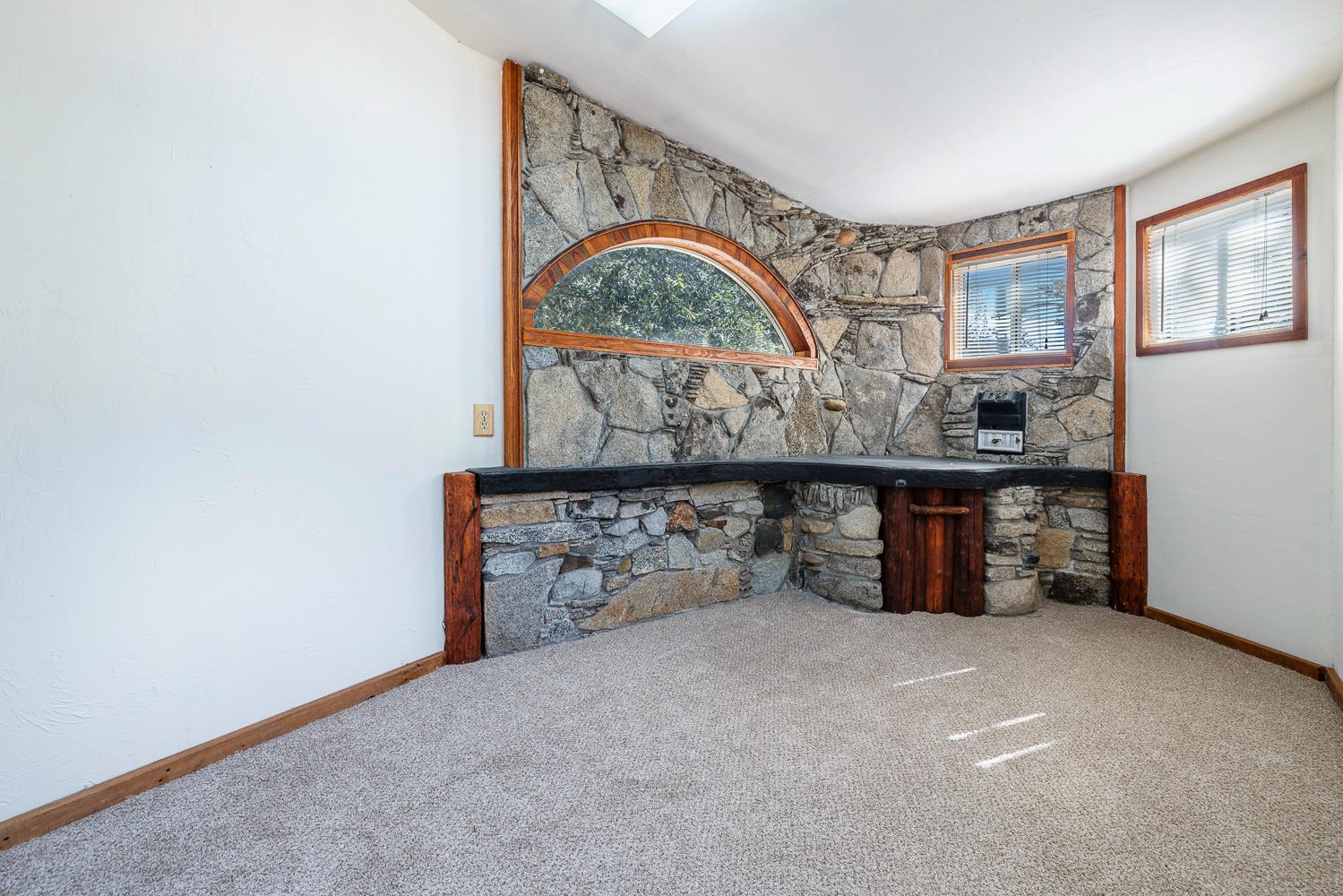 33086 Linson Rd, Tollhouse, CA 93667