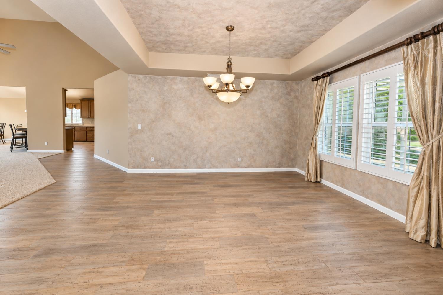 7025 N Pleasant Ave #108, Fresno, CA 93711