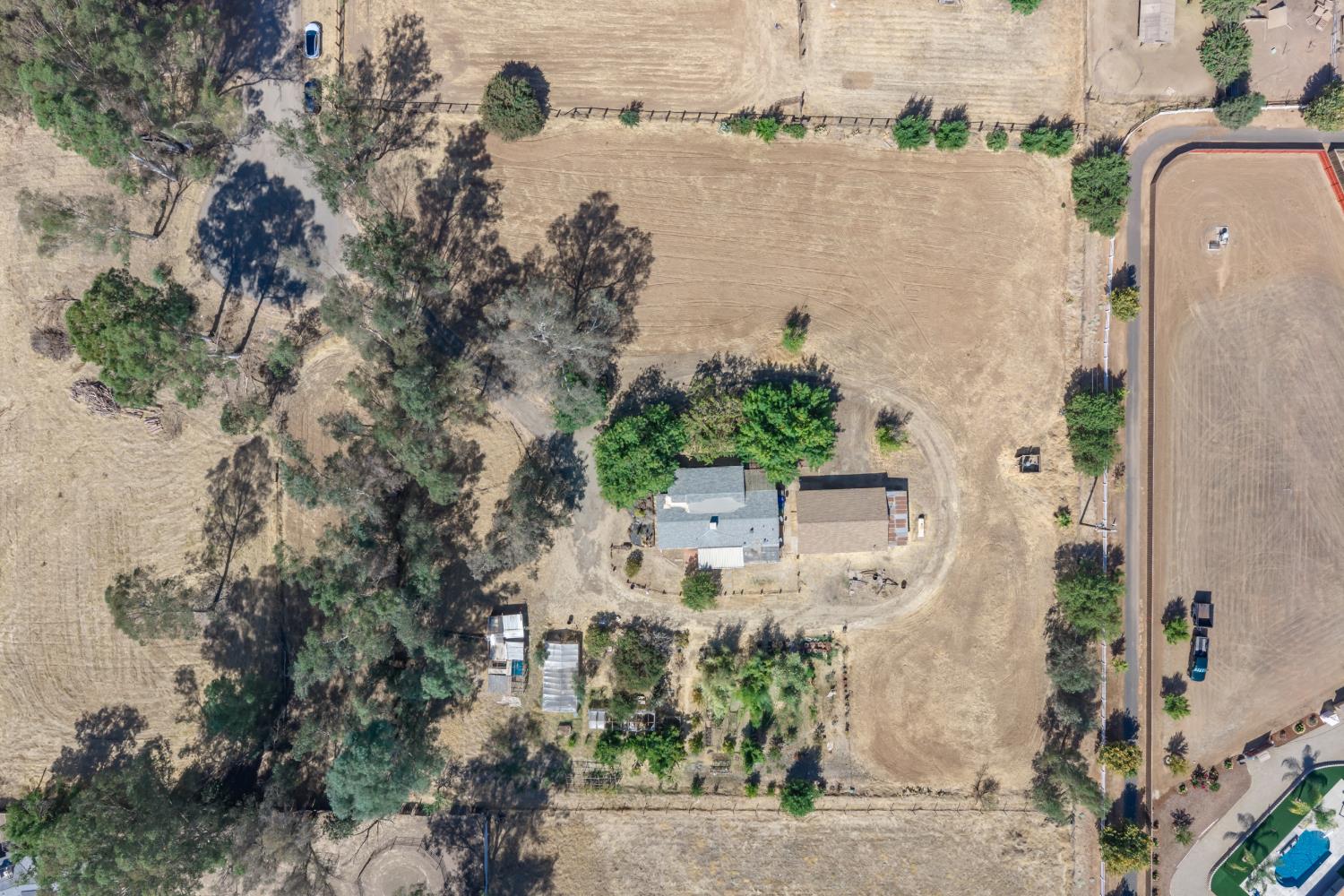 12752 N Robinson Ave, Sanger, CA 93657