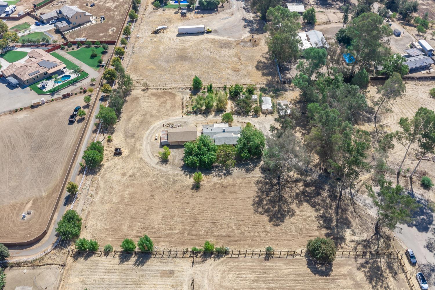 12752 N Robinson Ave, Sanger, CA 93657