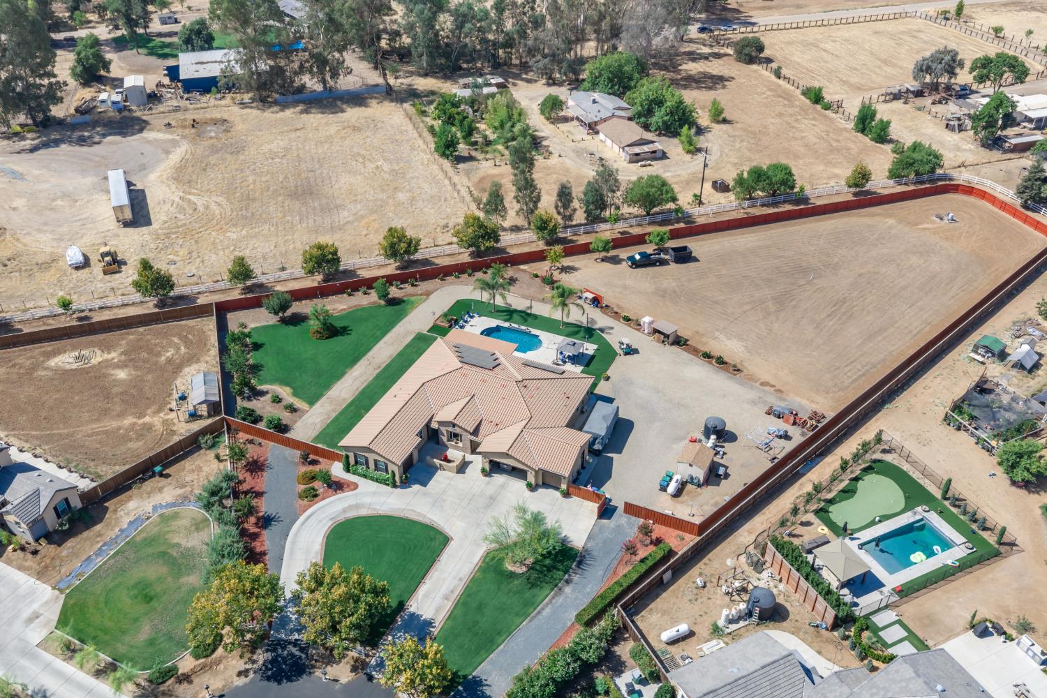 12752 N Robinson Ave, Sanger, CA 93657