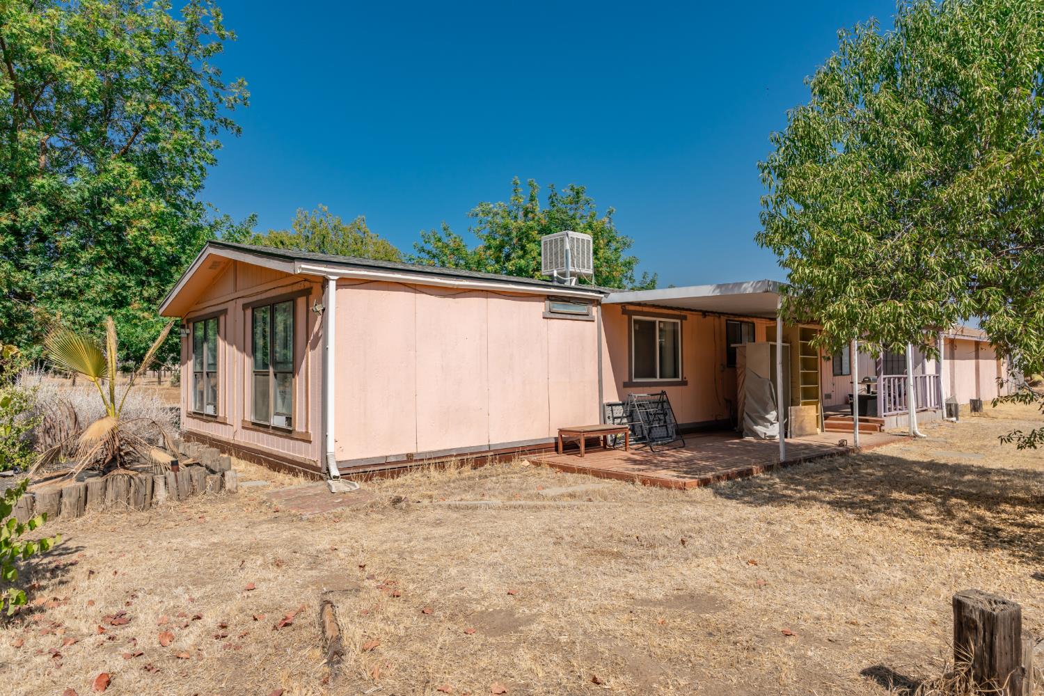 12752 N Robinson Ave, Sanger, CA 93657