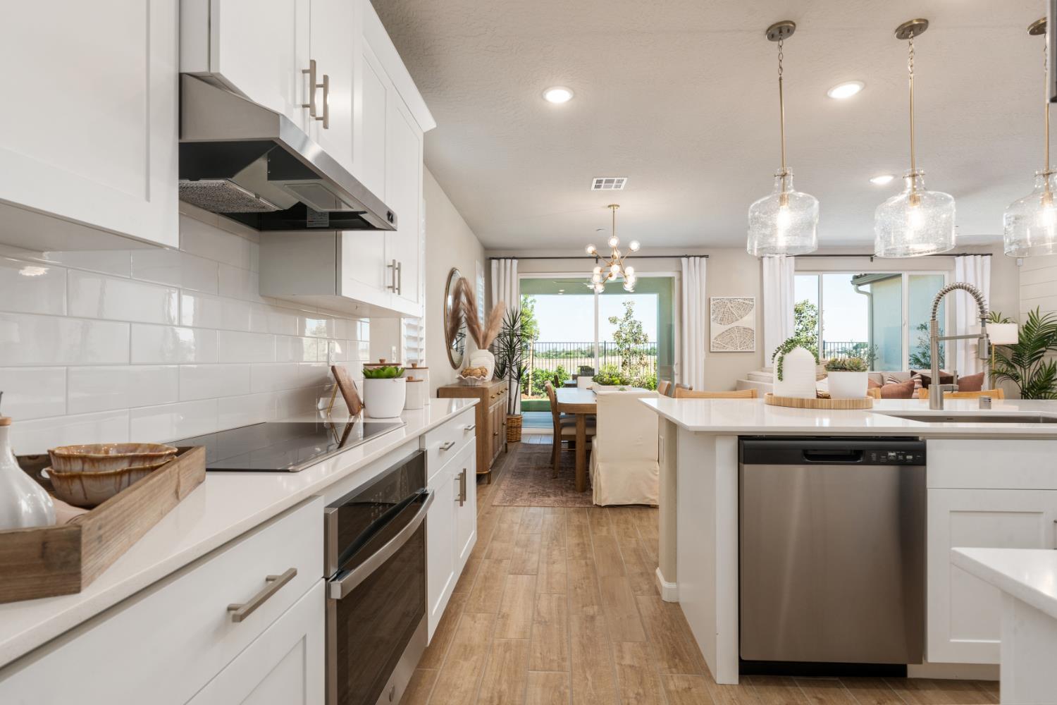 740 Solar Ln, Clovis, CA 93619