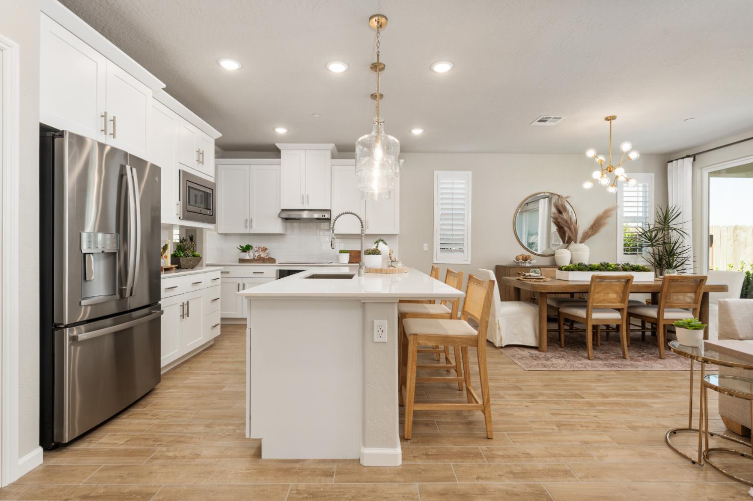 724 Solar Ln, Clovis, CA 93619