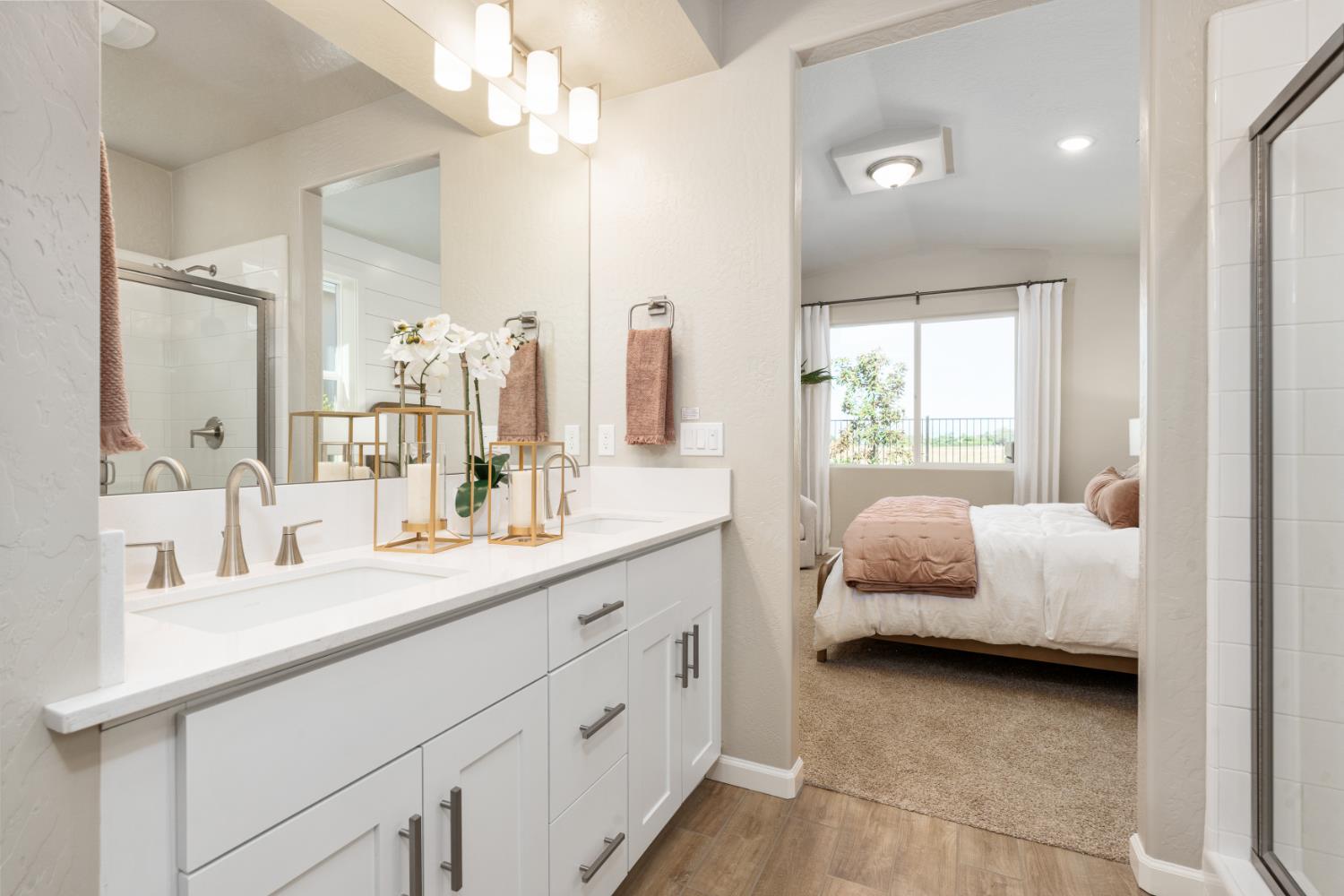 724 Solar Ln, Clovis, CA 93619