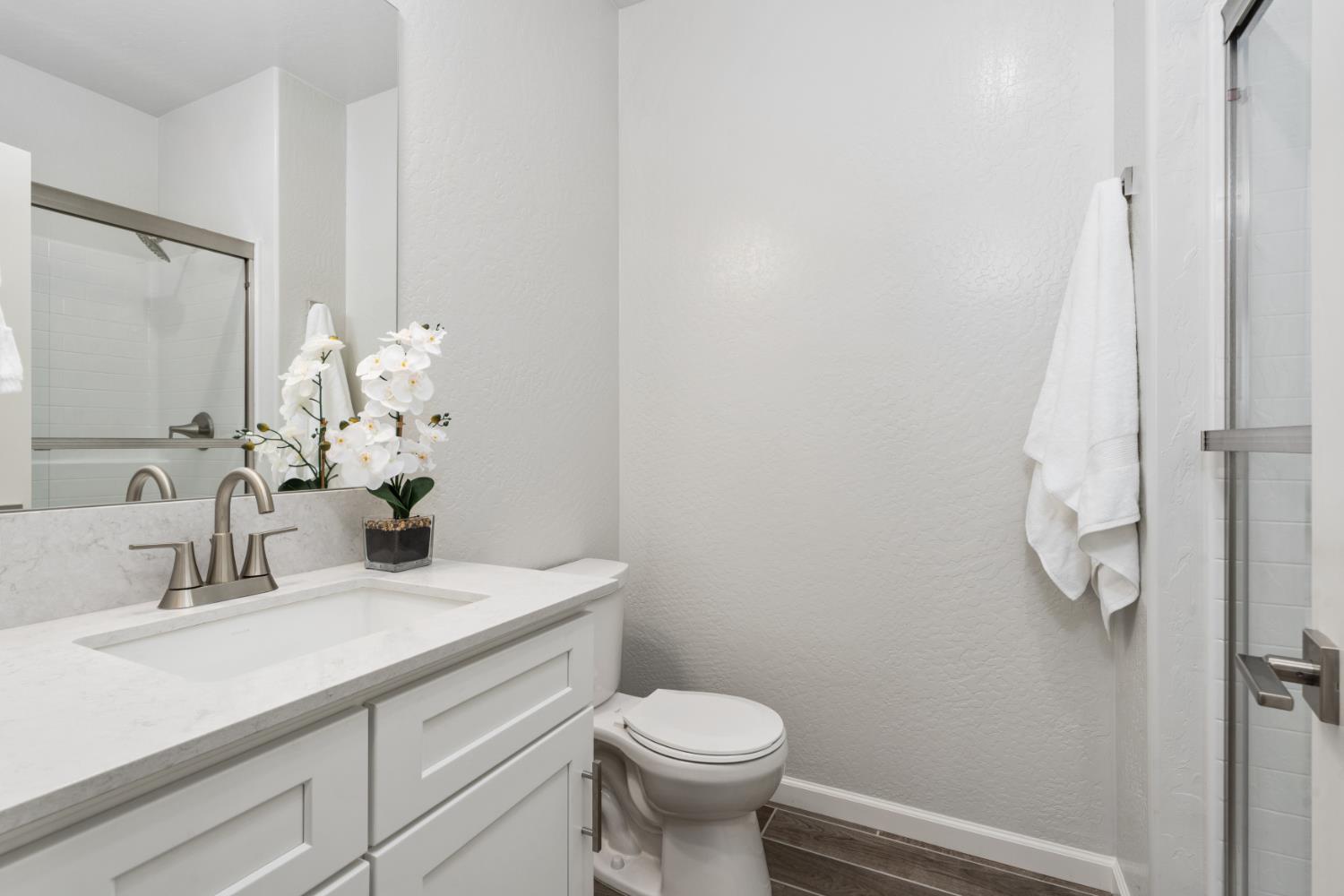 708 Solar Ln, Clovis, CA 93619