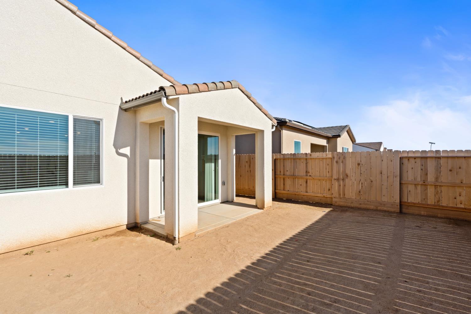 708 Solar Ln, Clovis, CA 93619