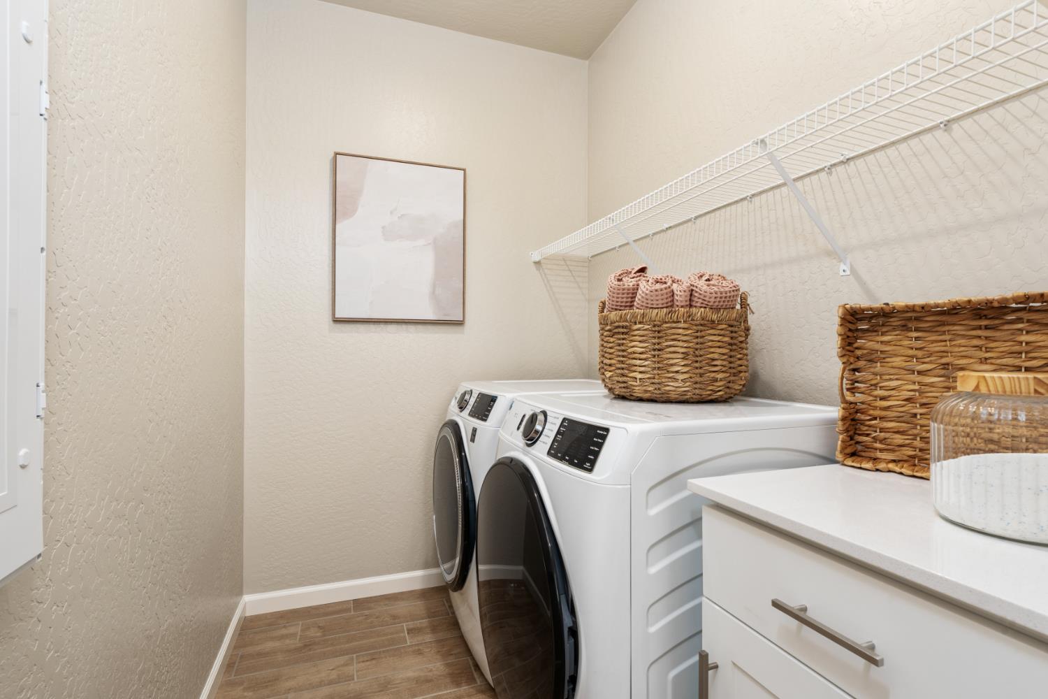 692 Solar Ln, Clovis, CA 93619