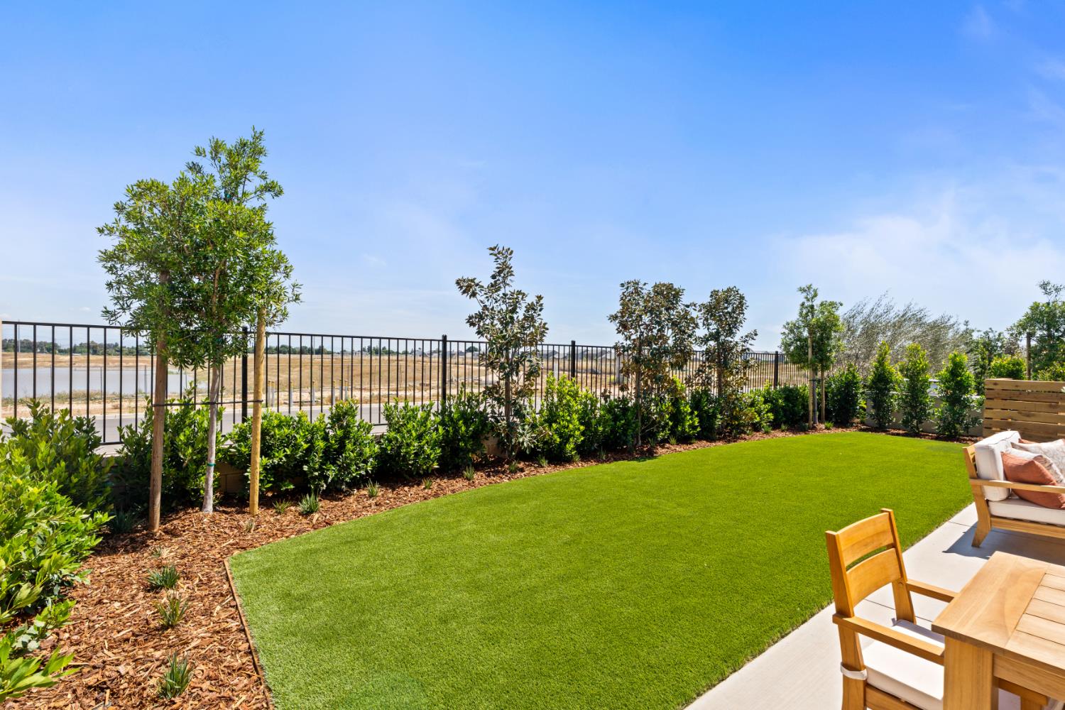 692 Solar Ln, Clovis, CA 93619