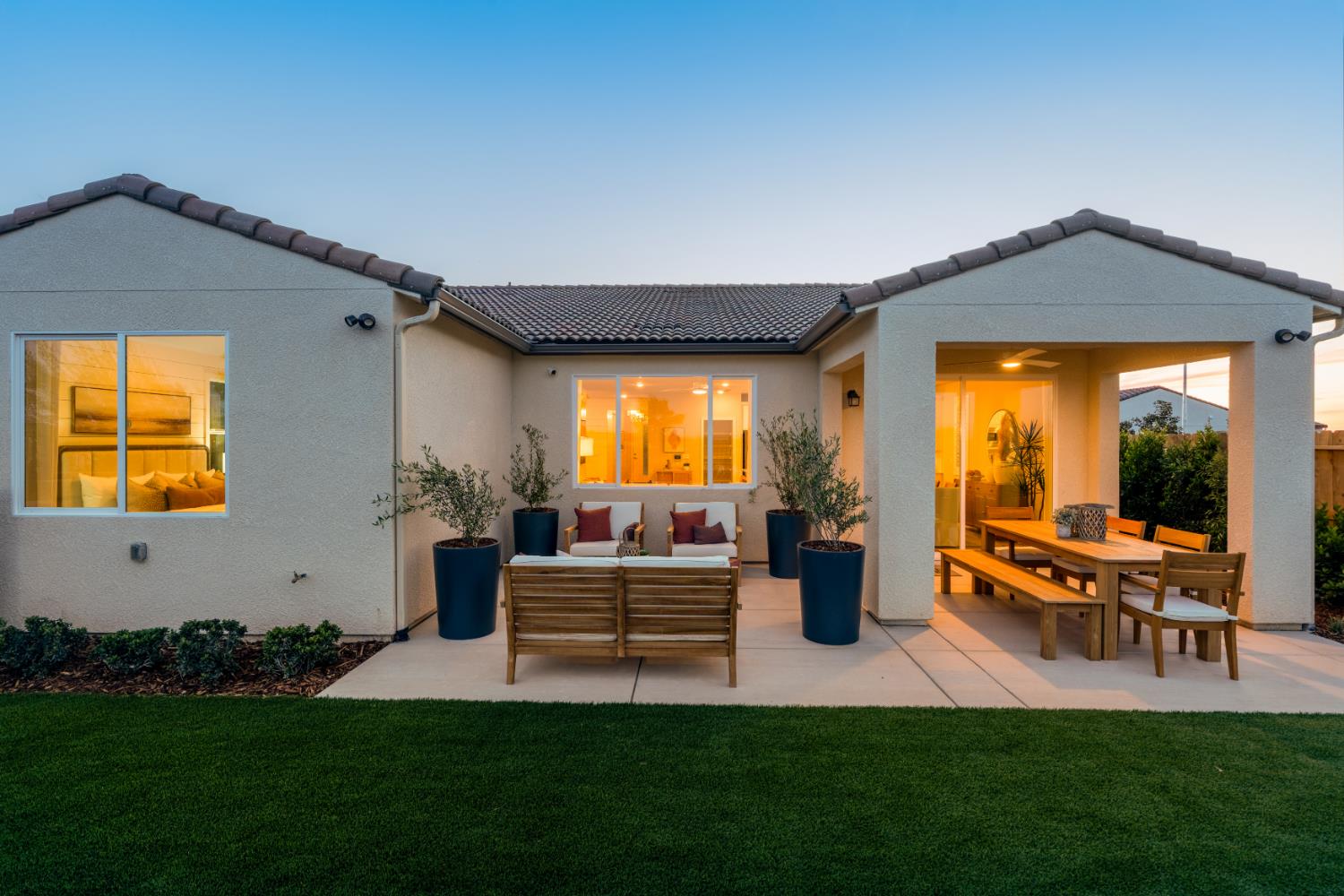692 Solar Ln, Clovis, CA 93619
