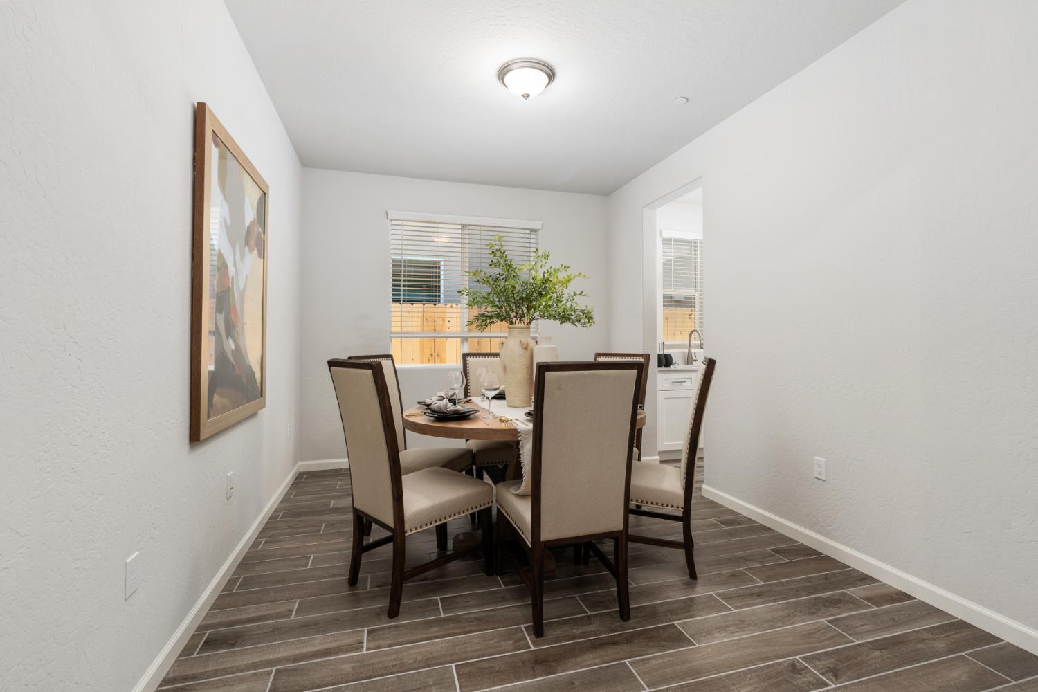 676 Solar Ln, Clovis, CA 93619
