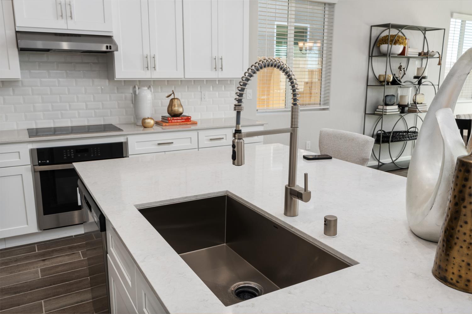 676 Solar Ln, Clovis, CA 93619
