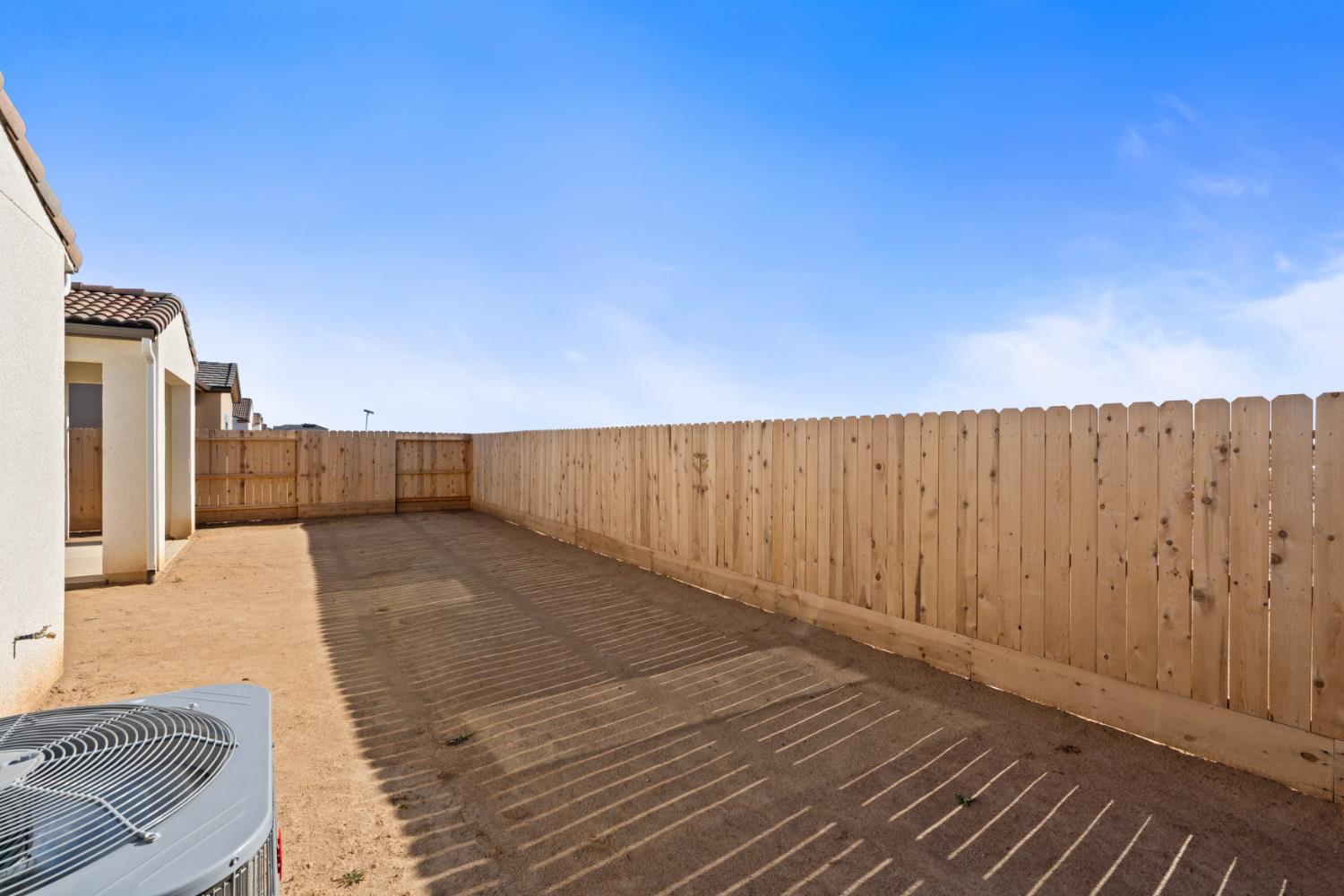 676 Solar Ln, Clovis, CA 93619