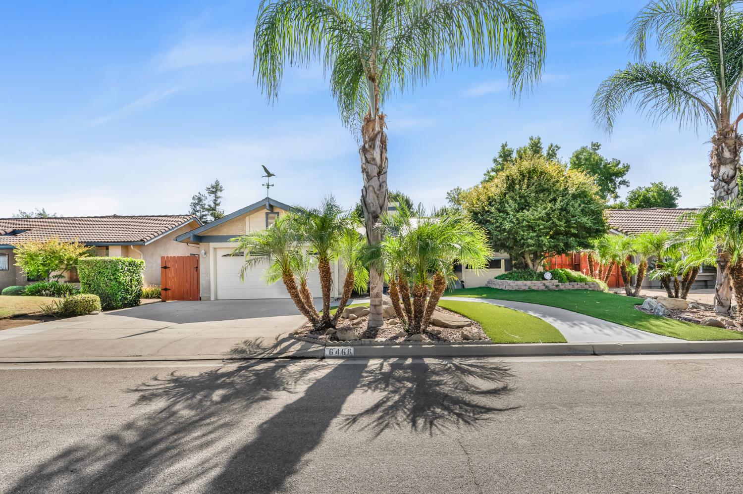 6466 N Mitre Ave, Fresno, CA 93722