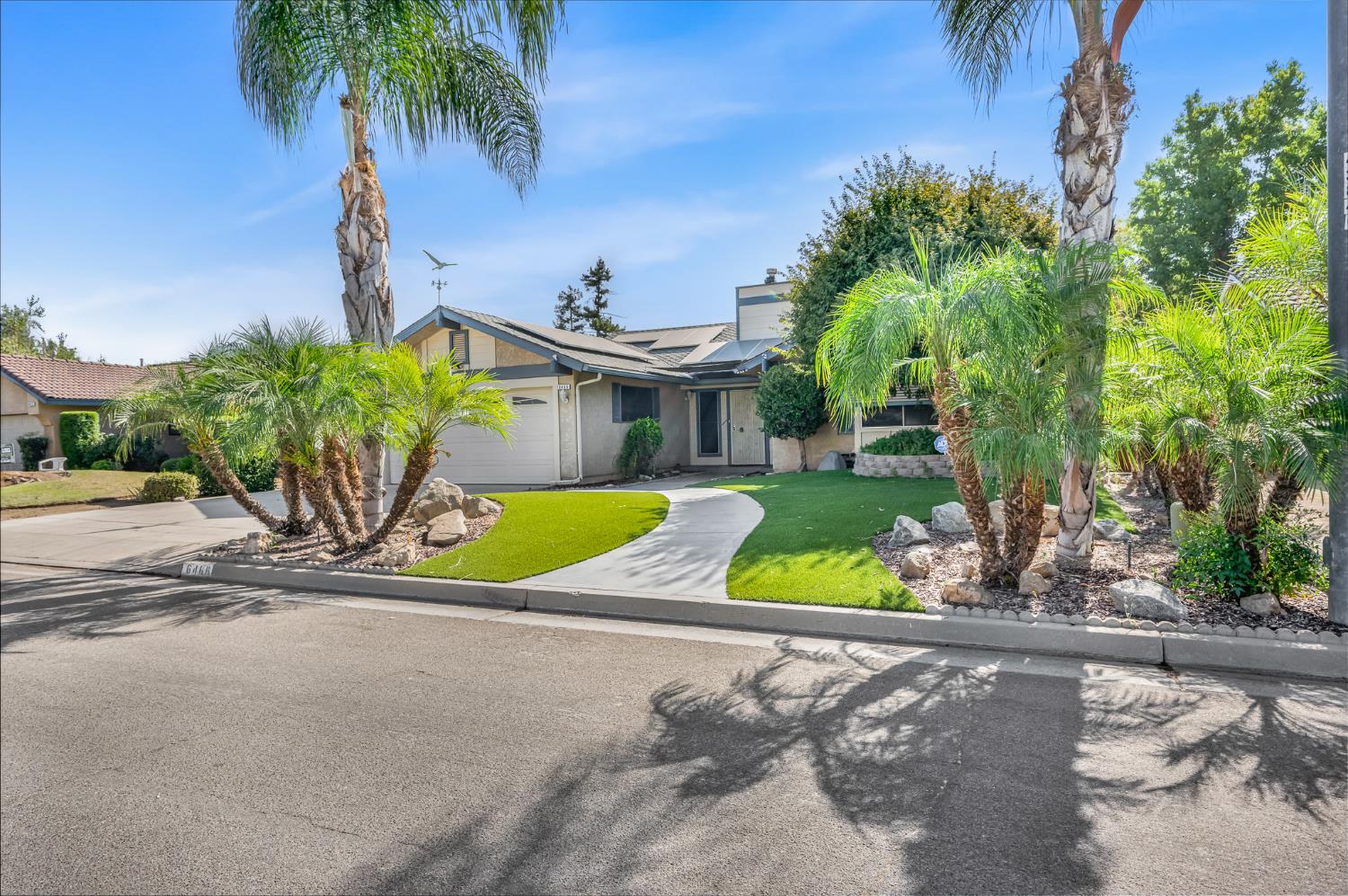 6466 N Mitre Ave, Fresno, CA 93722