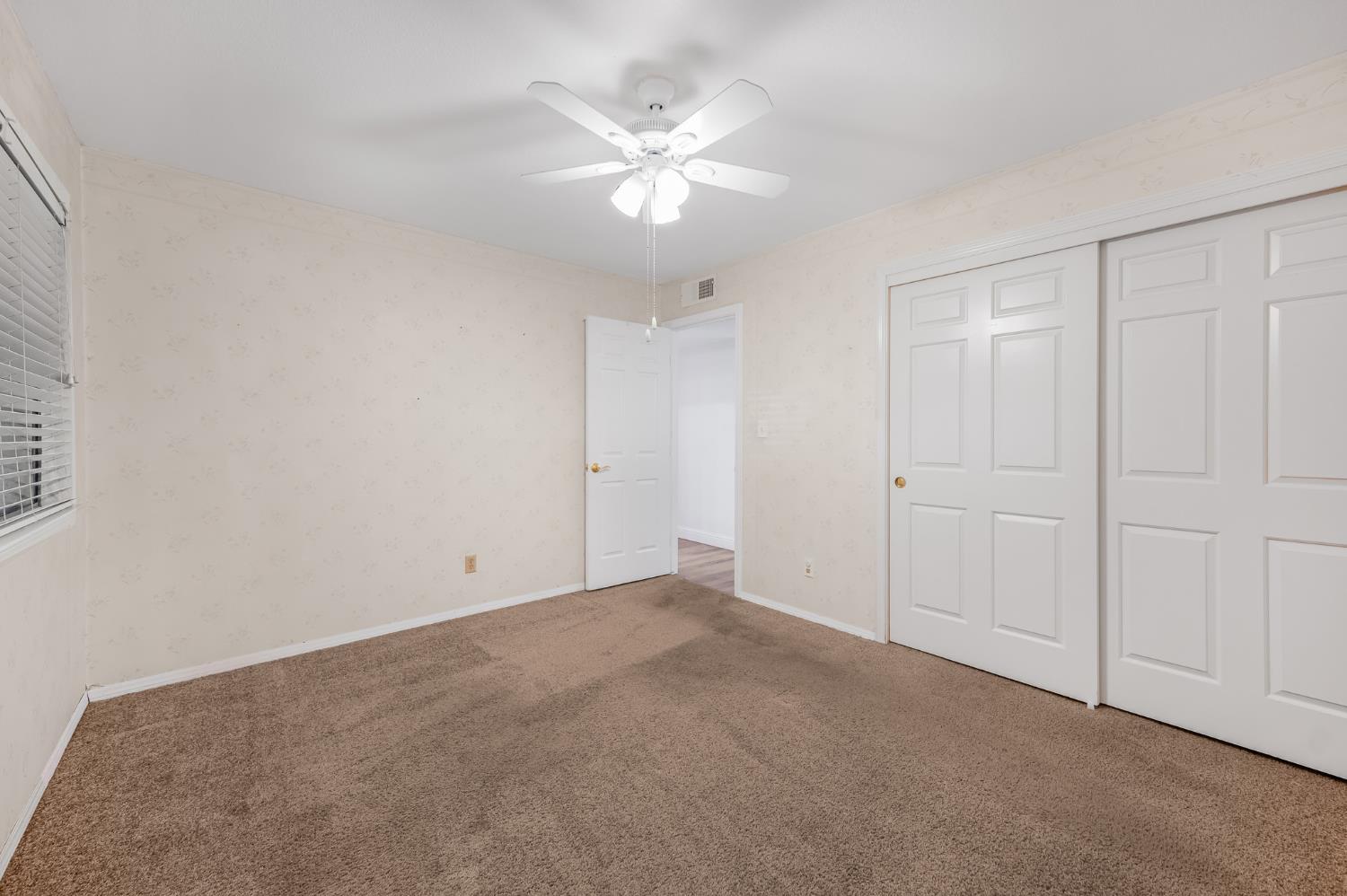 6466 N Mitre Ave, Fresno, CA 93722