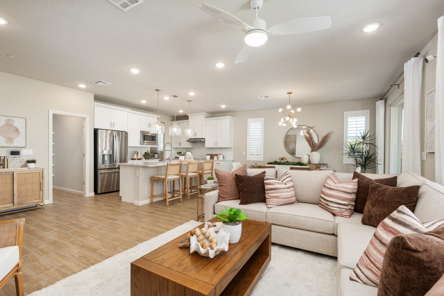 644 Solar Ln, Clovis, CA 93619