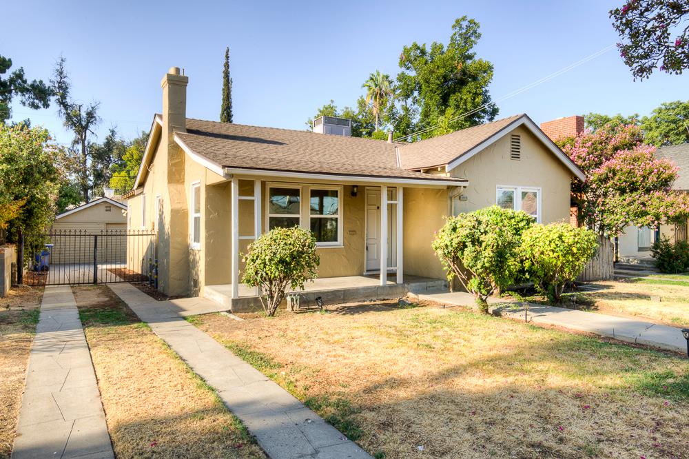 226 E Alhambra Ave, Fresno, CA 93728
