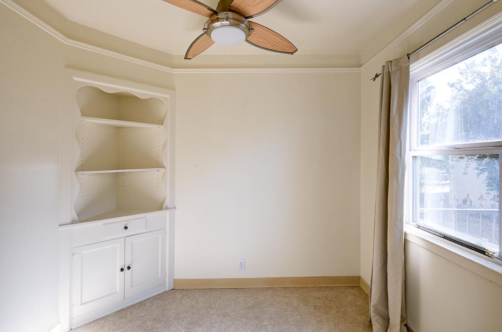 226 E Alhambra Ave, Fresno, CA 93728