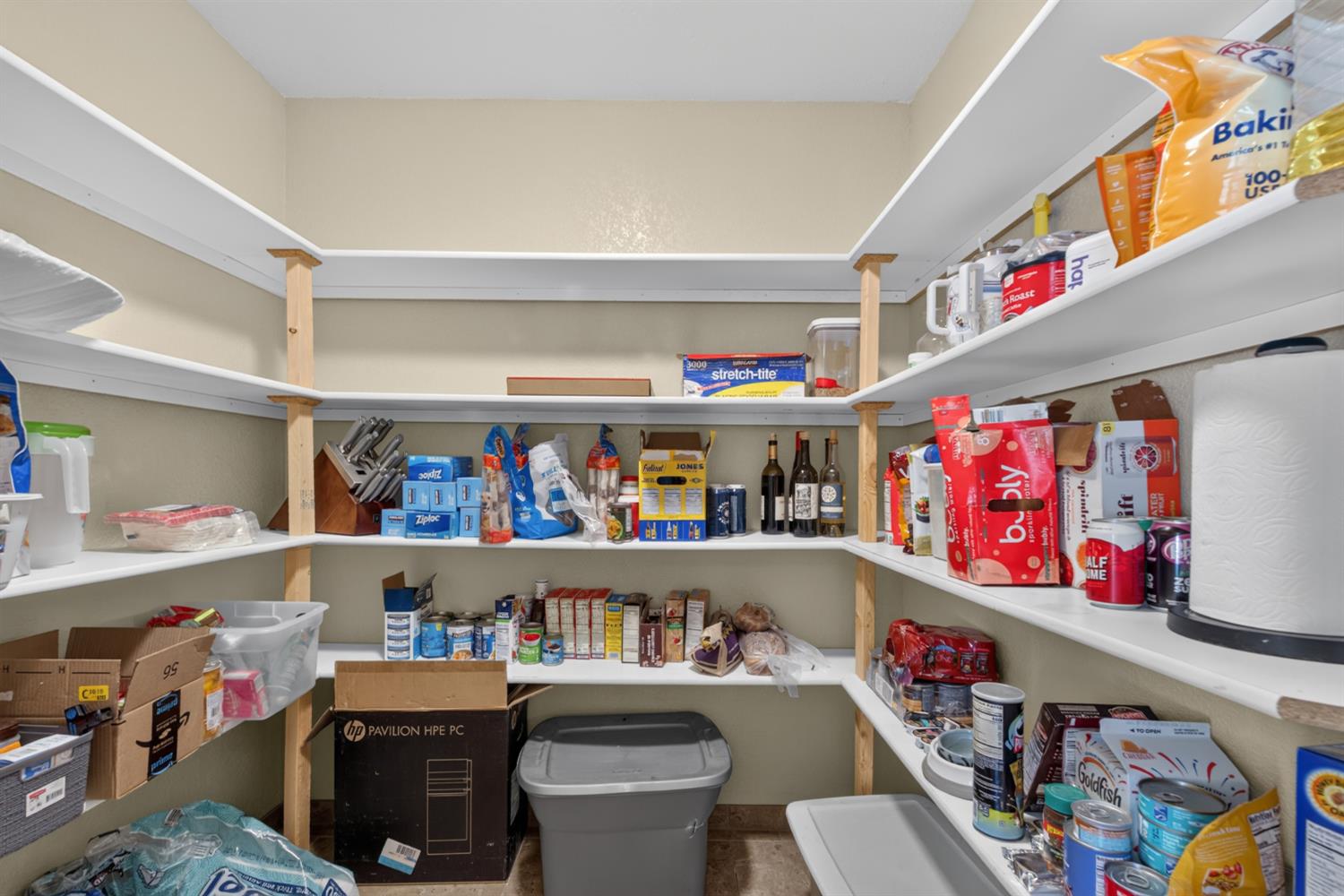 923 Oak Avenue, Clovis, CA 93611