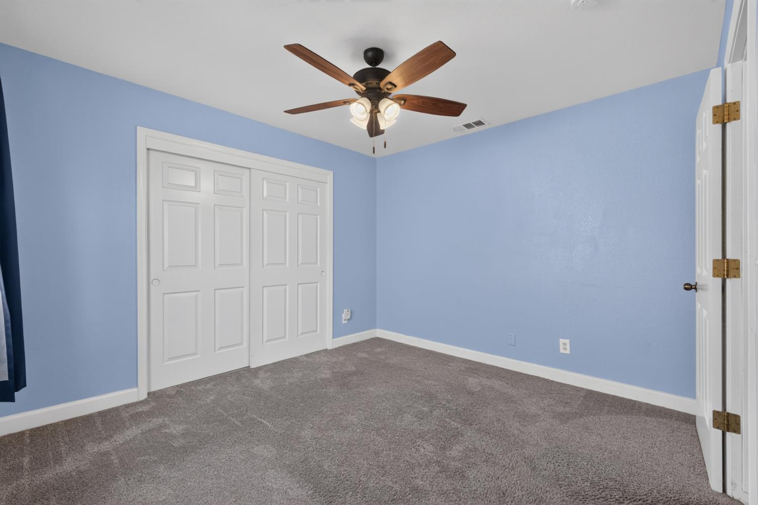 923 Oak Avenue, Clovis, CA 93611