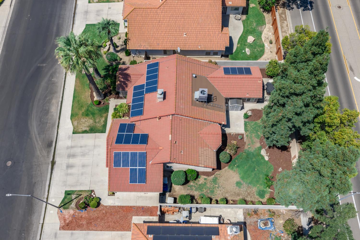 923 Oak Avenue, Clovis, CA 93611