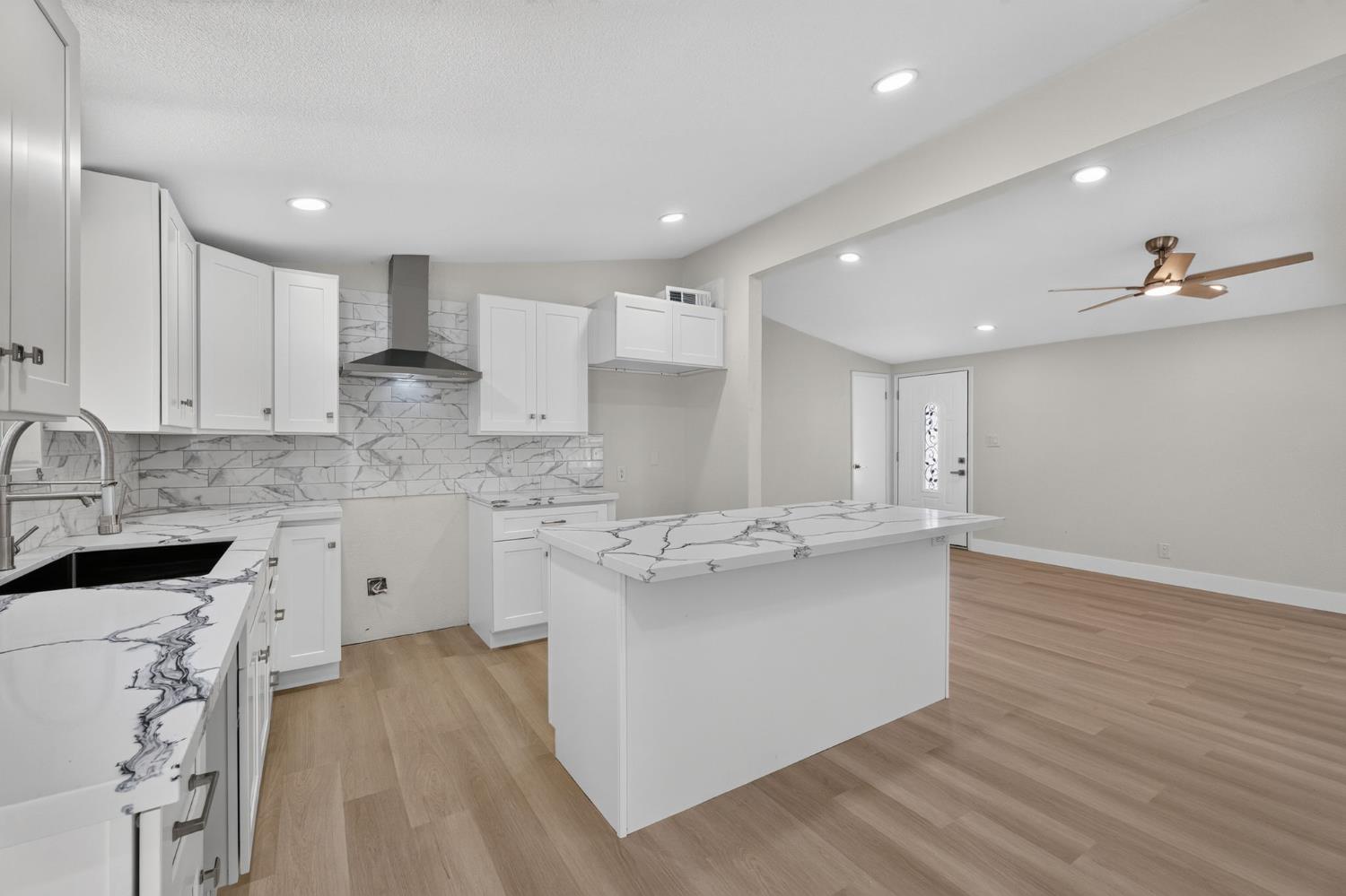 125 Pico Ave, Clovis, CA 93612