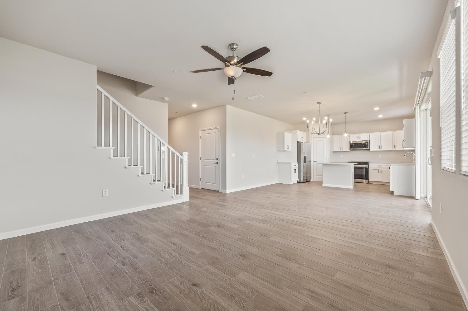 7114 W Ashcroft Ave, Fresno, CA 93723