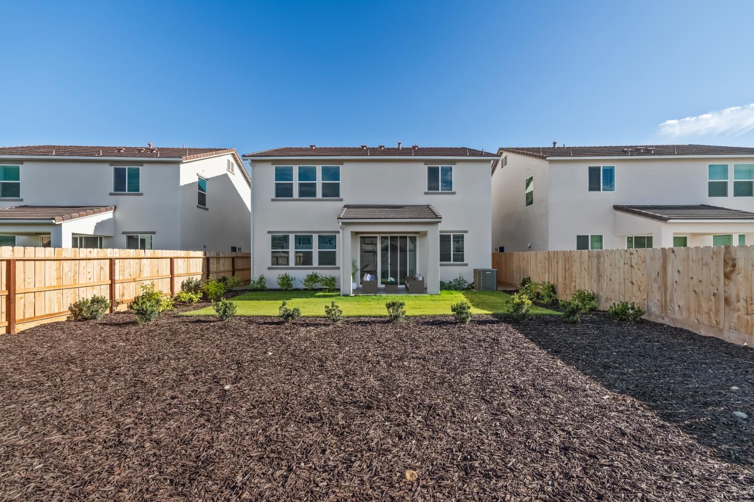 7114 W Ashcroft Ave, Fresno, CA 93723