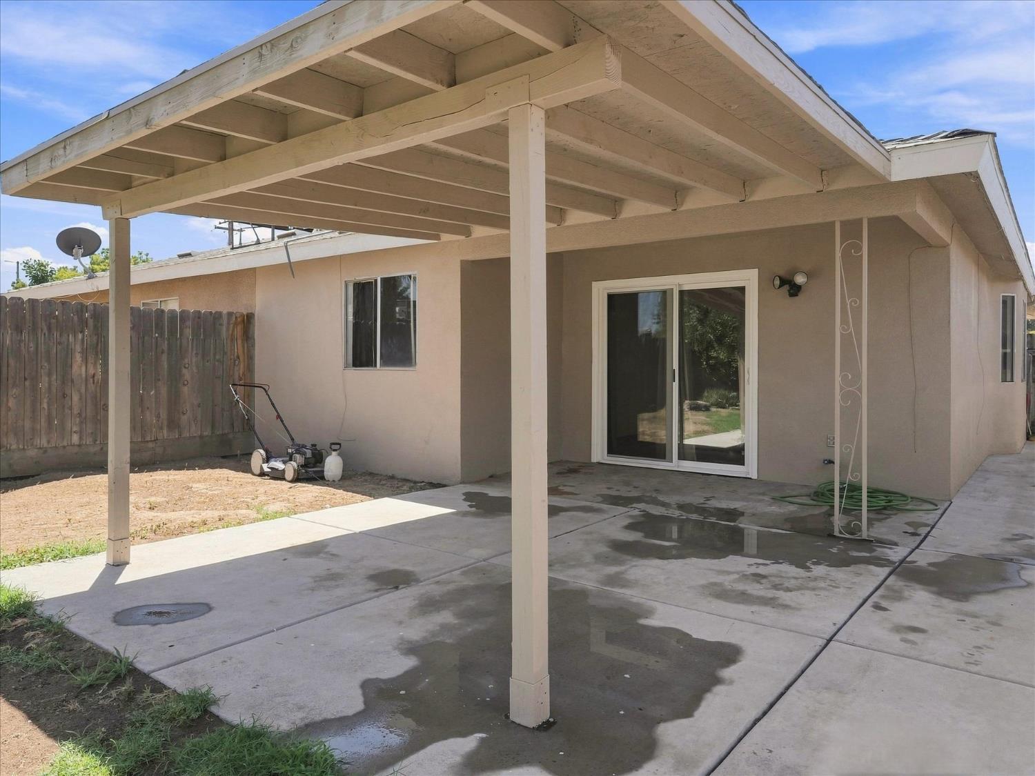 4036 N Cornelia Ave, Fresno, CA 93722