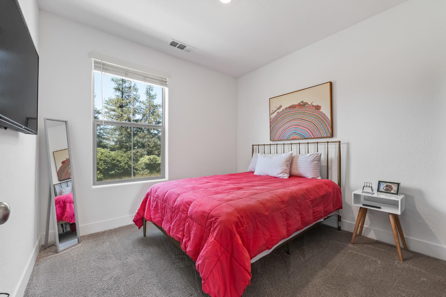 464 W Balsam Ln, Clovis, CA 93611