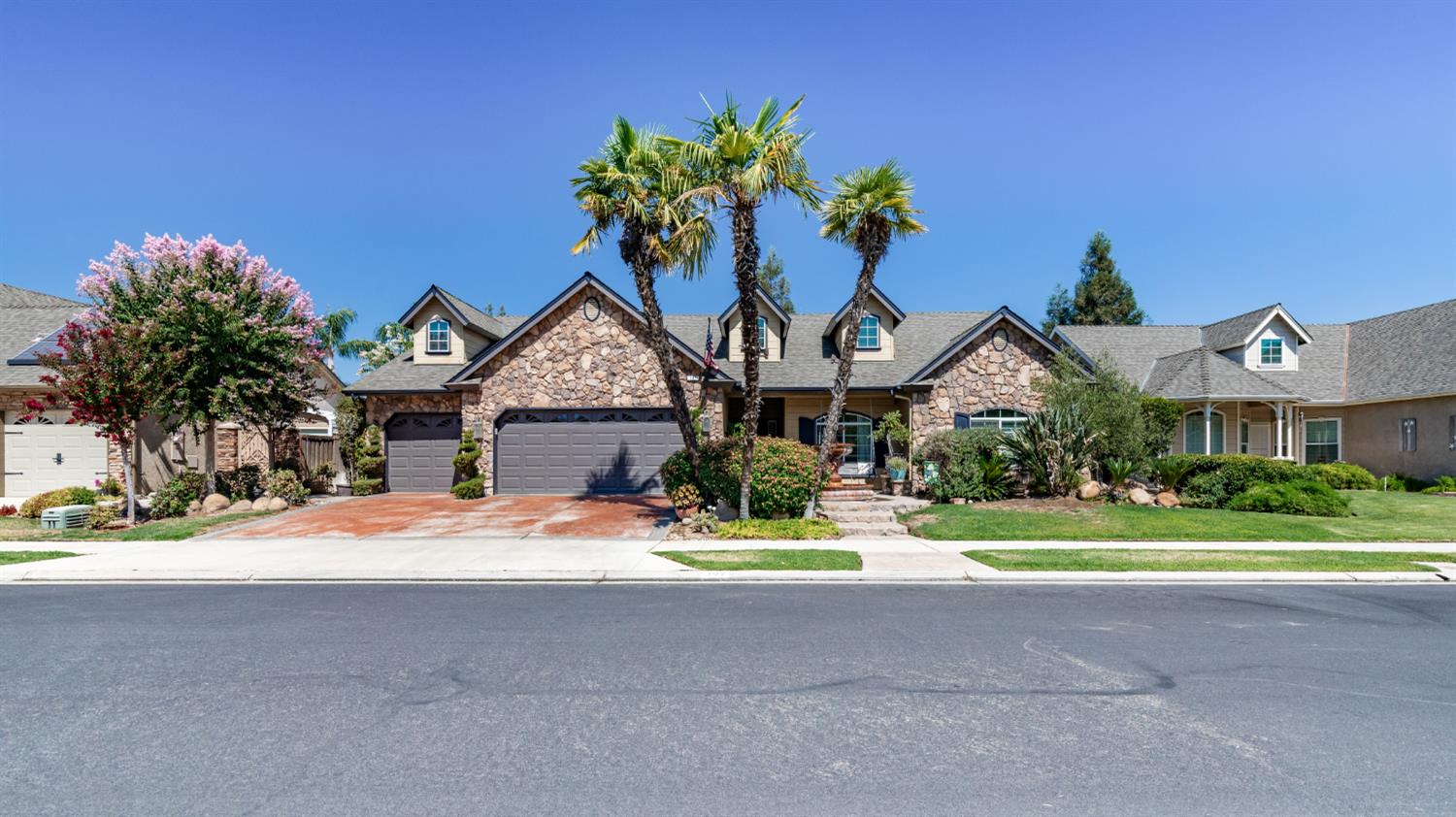 197 Moody Ave, Clovis, CA 93619