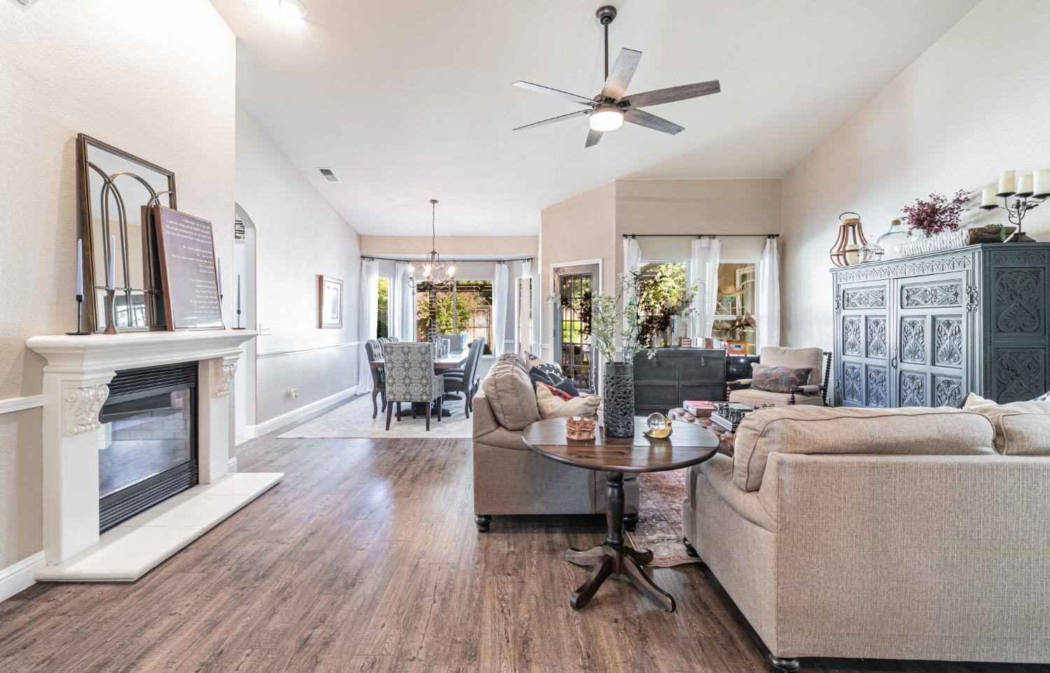 197 Moody Ave, Clovis, CA 93619