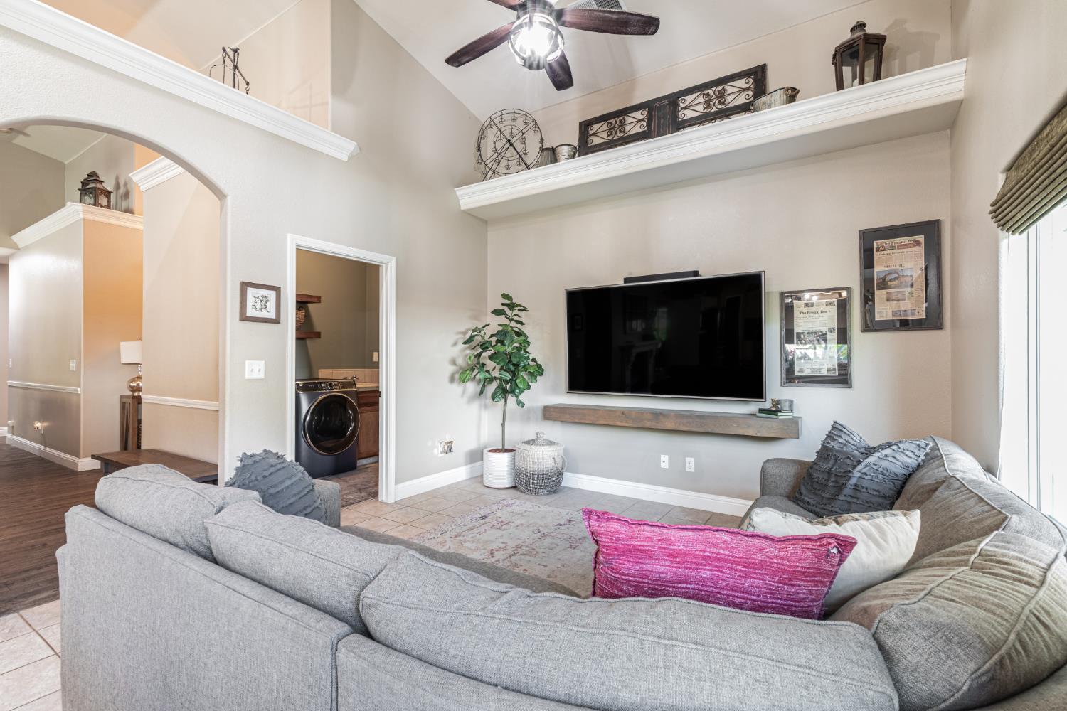 197 Moody Ave, Clovis, CA 93619