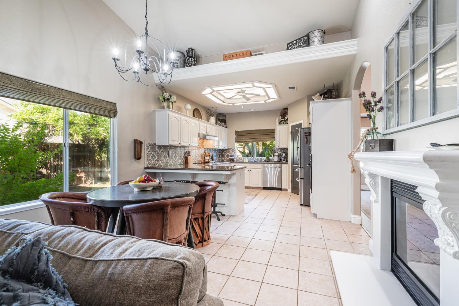197 Moody Ave, Clovis, CA 93619