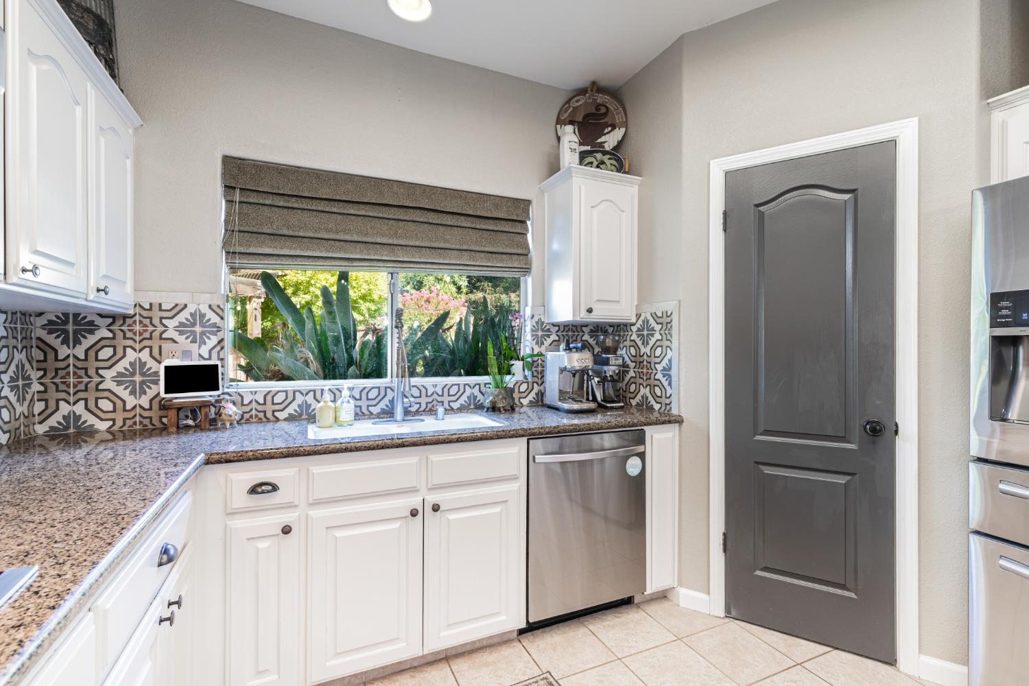 197 Moody Ave, Clovis, CA 93619