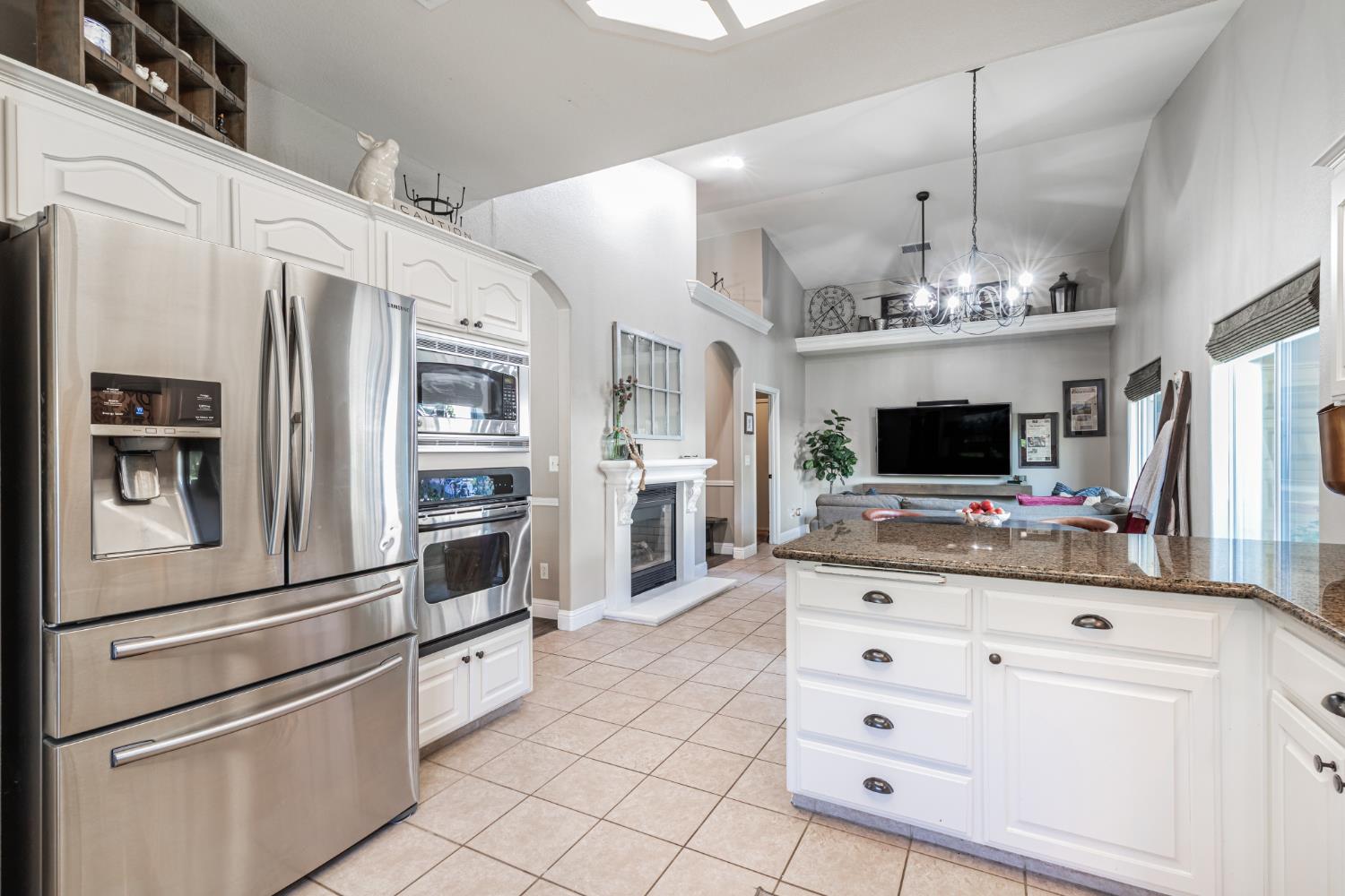 197 Moody Ave, Clovis, CA 93619