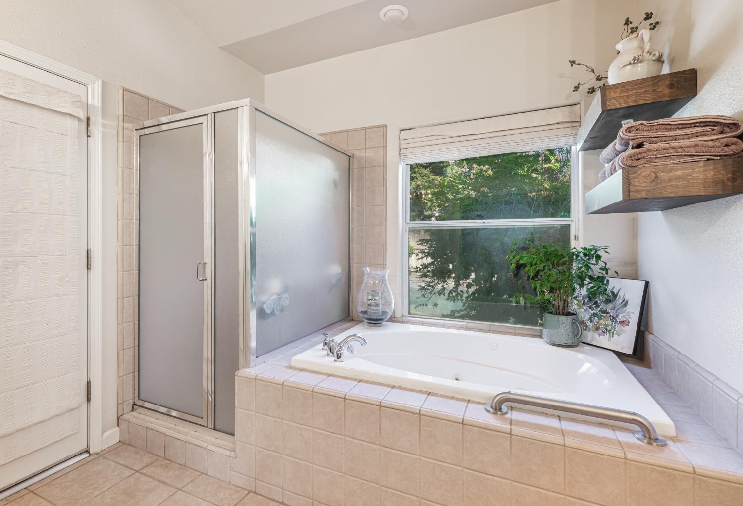 197 Moody Ave, Clovis, CA 93619