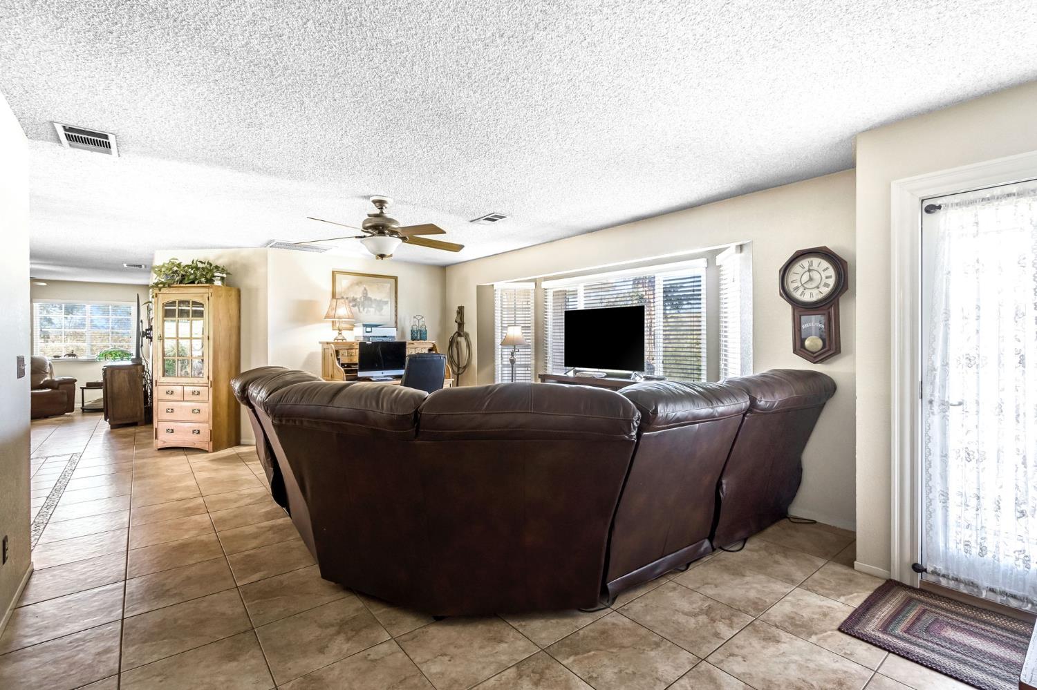 36515 Wells Rd, Coarsegold, CA 93614