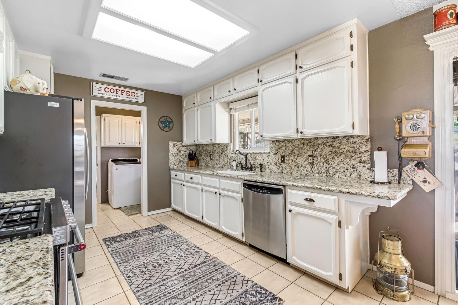 36515 Wells Rd, Coarsegold, CA 93614