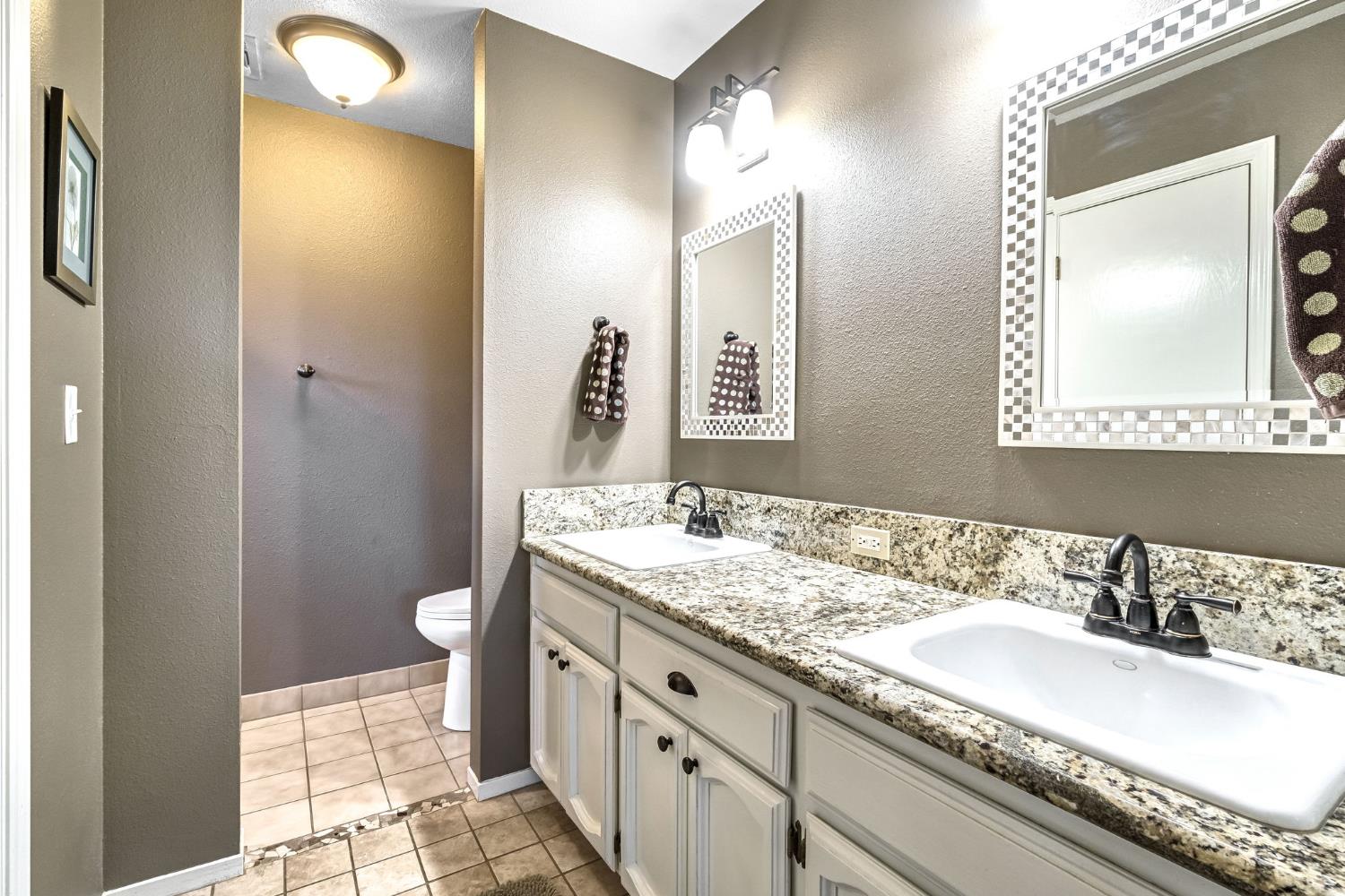 36515 Wells Rd, Coarsegold, CA 93614