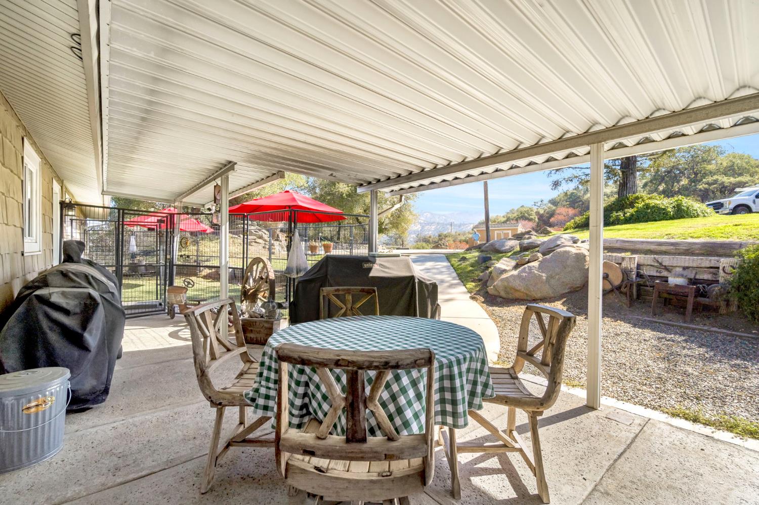 36515 Wells Rd, Coarsegold, CA 93614